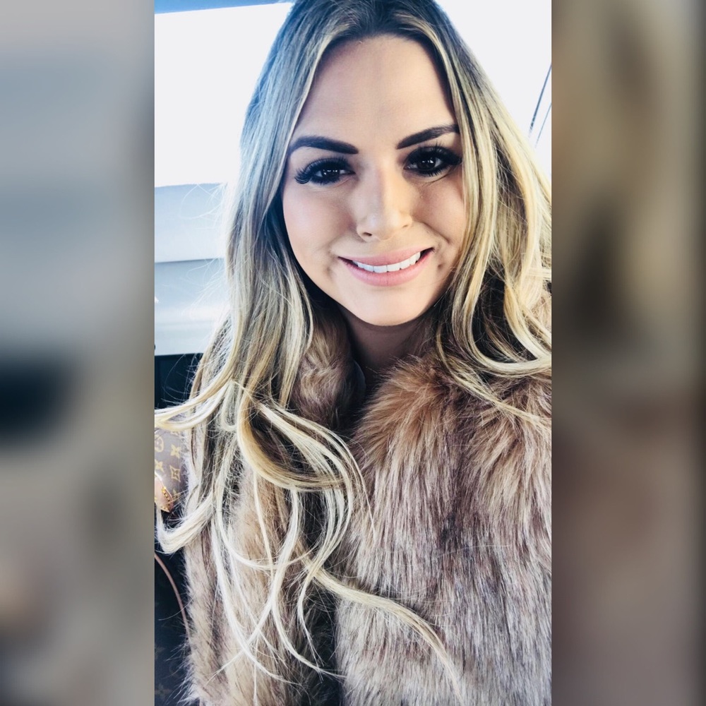 Meet your Posher, Ashley